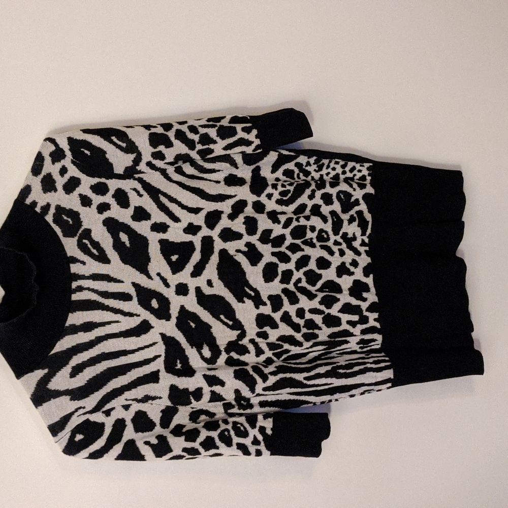 Zebra Print Sweater Large